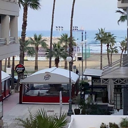 Larnaca Beach Apartment Luaran gambar